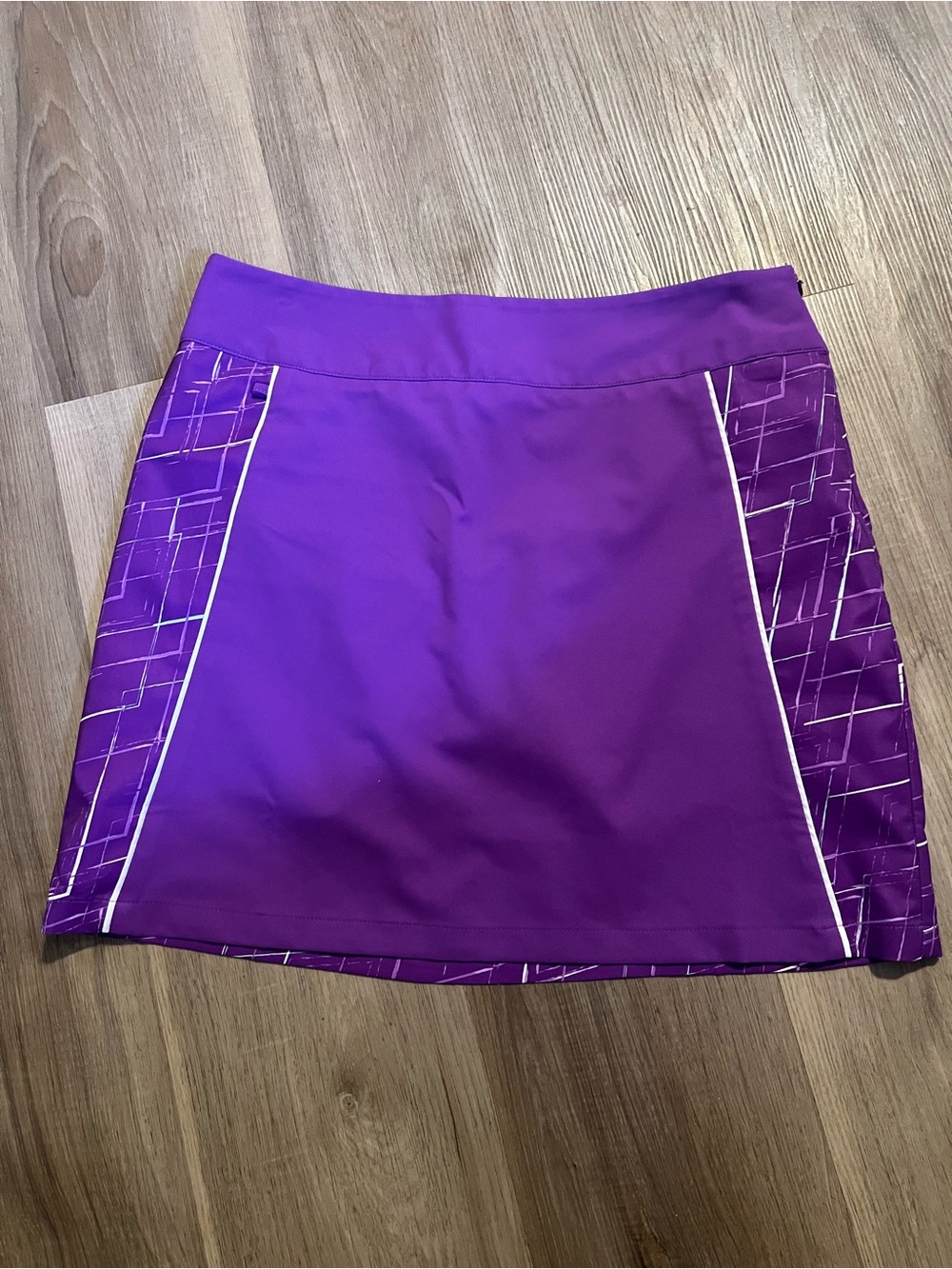 Adidas ClimaCool Athletic Skort Size 4 Purple/White Geometric Golf